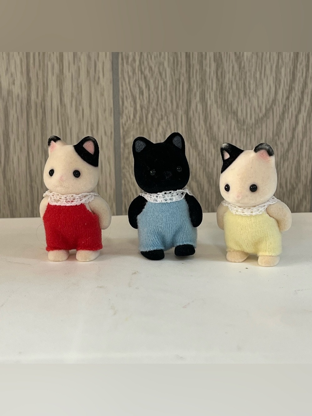 Sylvanian Families Calico Critters Tuxedo Cat Triplets Rare Baby Midnight Set